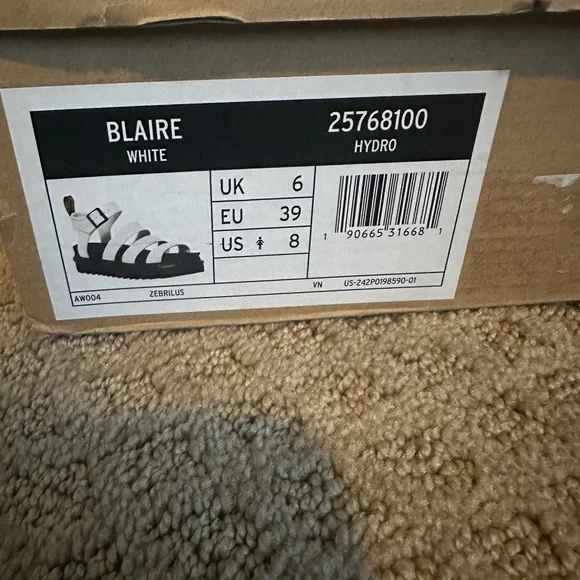 Dr Martens white sandals Blaire AirWair size 39 size 8 womens NIB - Picture 3 of 7